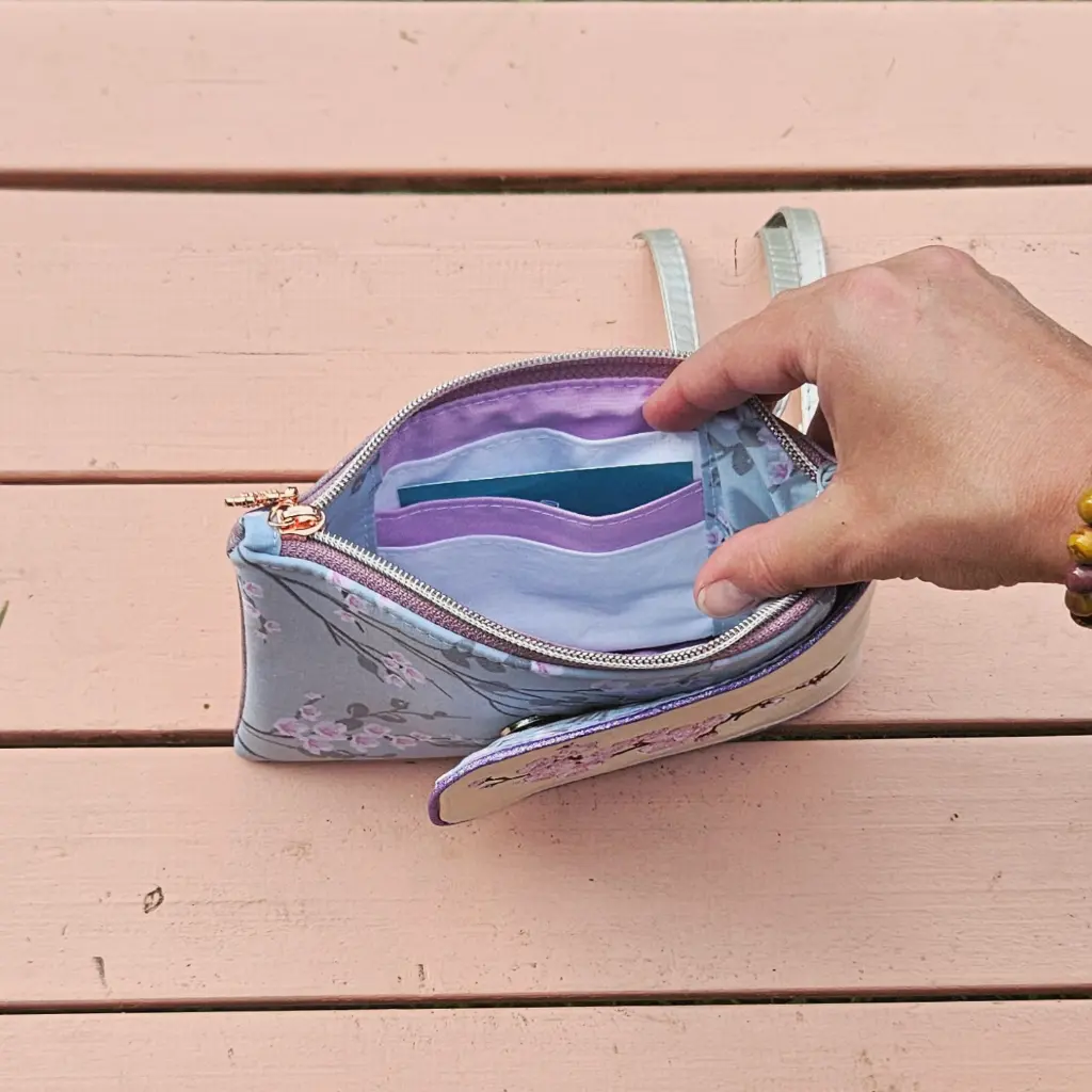 2025-05-20 18.02.43-1.webp